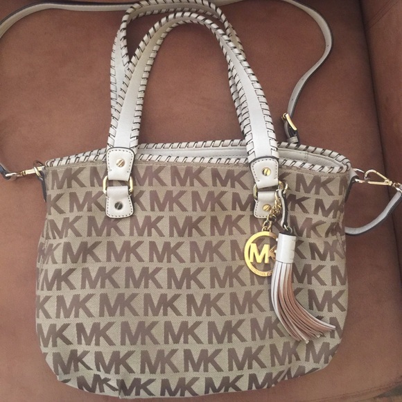 Michael Kors Brown Signature Shoulder/Crossbody Bag - Picture 1 of 4